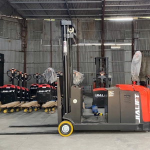 xe nang e1530gl jialift